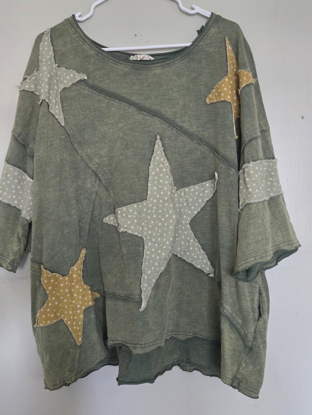 Blue Velvet Women’s Size XL Oversized Green Star Boho Patchwork Tshirt Pockets